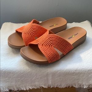 Seven Dials - red/orange slides